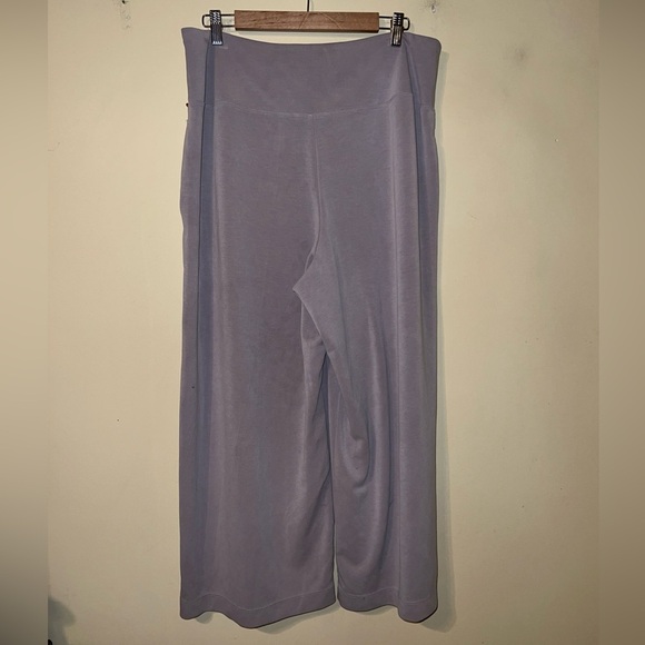 Athleta Seasoft Wide Leg Crop Pants Purple Gray XL - Picture 7 of 7